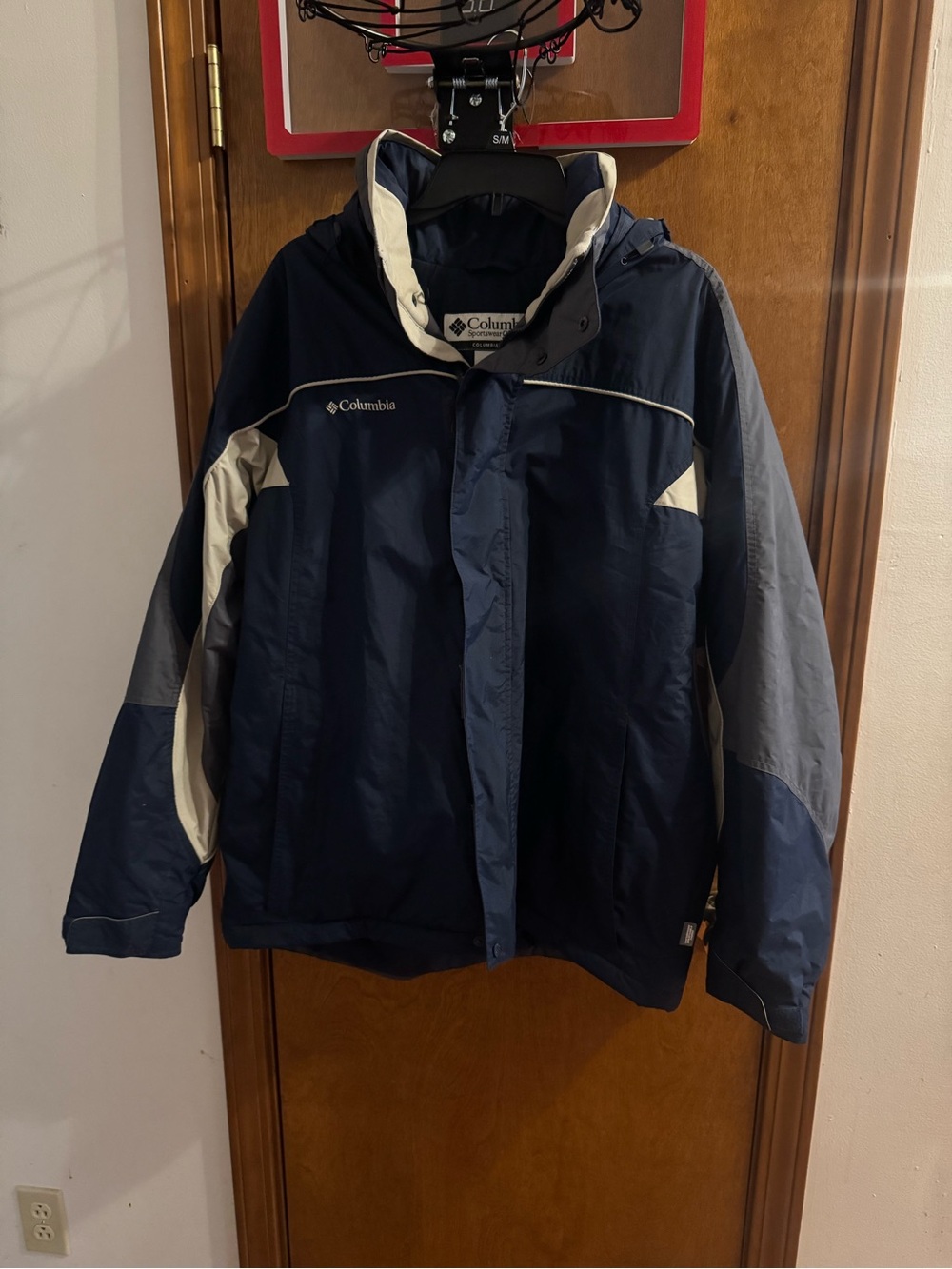 Columbia Navy, Gray & Cream Men’s Hooded Raincoat
